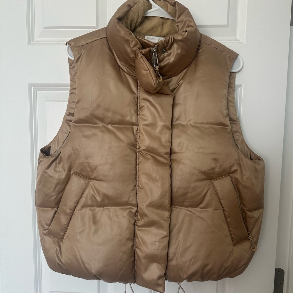 Beyond Yoga Puffer Vest